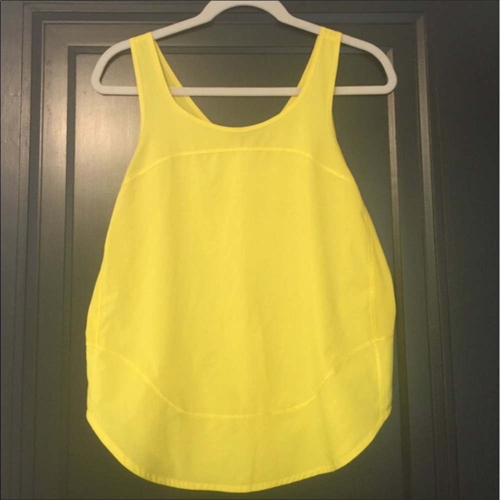 Lululemon top